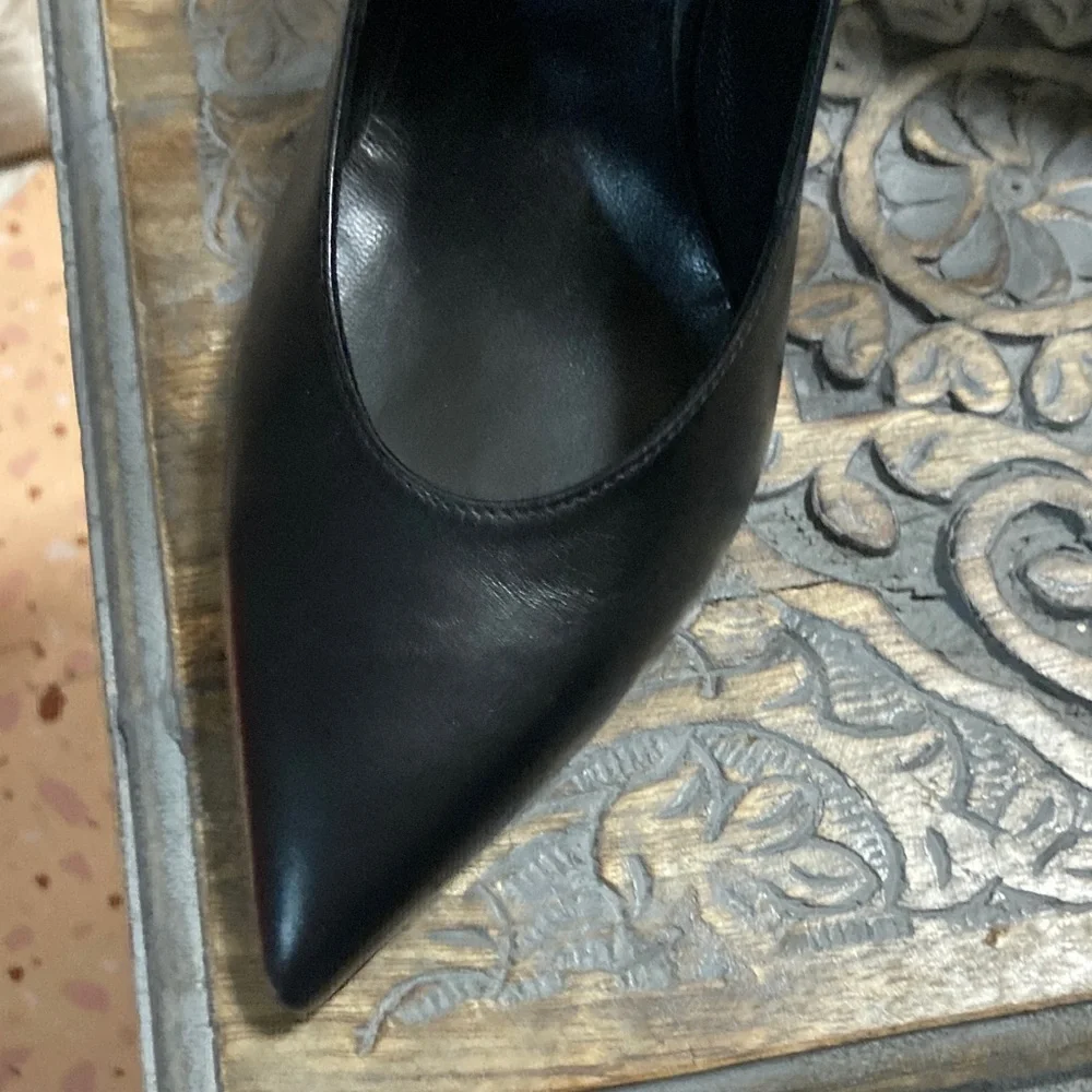 Saint Laurent Black Heeled Pumps - Picture 5 of 13